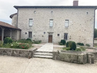 L'hébergement dans le domaine de Mazerolles en Haute-Vienne